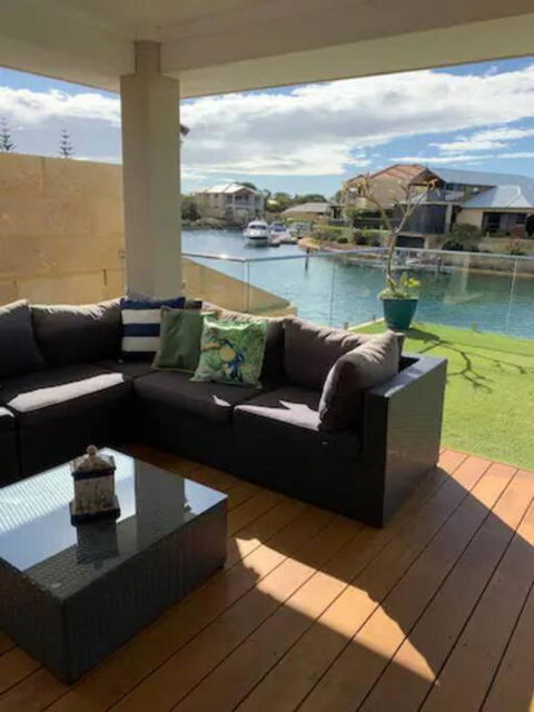 Sandpiper Island Tranquil Waterfront Views & Jetty - Accommodation Ballina 2