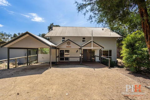 Sandy Bay Getaway W Spa 4 Bdr - Accommodation Ballina 3