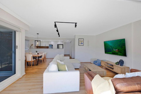 Sandy Cove Apartment The Entrance 8 - Accommodation Ballina 2