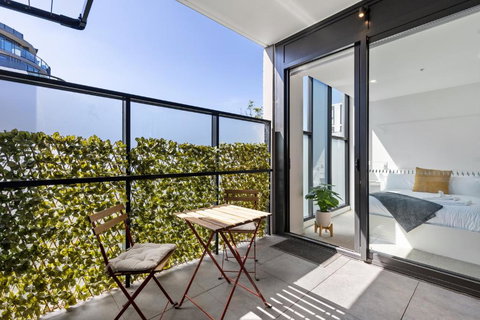 Spacious & Bright Apt Near Major Hospital Precinct - Accommodation Ballina 2