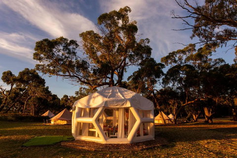 Taj Mahal Upgraded Hex Bubble - Accommodation Ballina 0