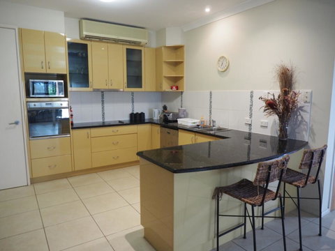 Bed And Breakfast With Airport Transfers And Rental Car - Accommodation Ballina 1