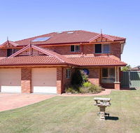 Blue Bay 83a Rocky Point Road - Foxtel  air conditioning downstairs - Accommodation Ballina