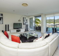 Blue on Blue Penthouse Apartment 335 - Accommodation Ballina