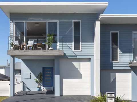 Blue Pelican - Pacific Views, Walk To Beach - Accommodation Ballina 0