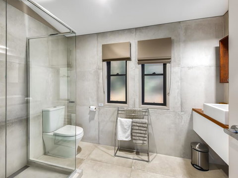 Blue Summit Cottages - Accommodation Ballina 2