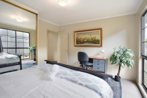 Three Bedroom Sweet Retreat In Coburg - Accommodation Ballina 3