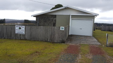 Waratah Falls Holiday Unit - Accommodation Ballina 1