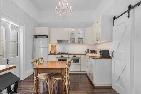 Warm, Inviting & Luxurious The Barn - Accommodation Ballina 2