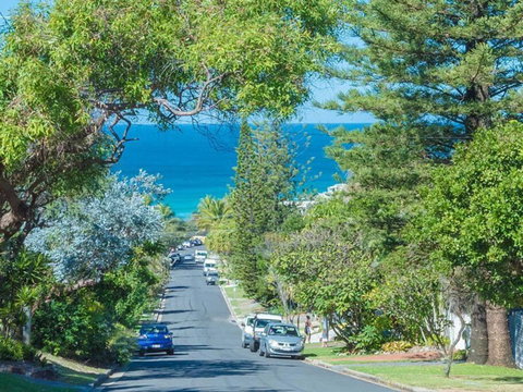 WHITE BEACH HOUSE High On Belmore, PETS Welcome - Accommodation Ballina 3