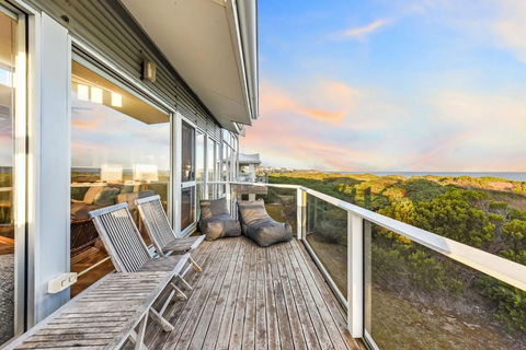 A Surfers Paradise At Chiton Rocks Pets Welcome - Accommodation Ballina 0