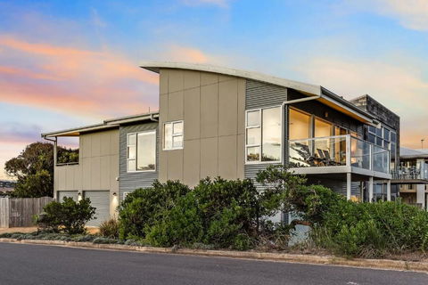A Surfers Paradise At Chiton Rocks Pets Welcome - Accommodation Ballina 1