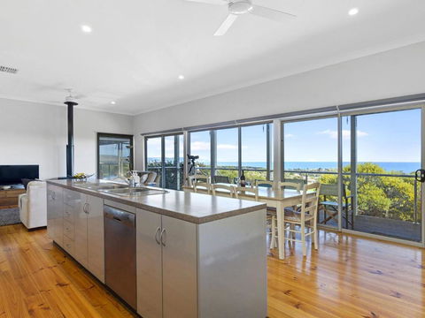 Yellow Door On Stacey 17 Stacey Drive - Accommodation Ballina 0