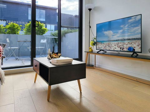 Your Quiet Penthouse With High Ceiling Split Level - Accommodation Ballina 0