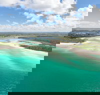 Deluxe Seaplane Tour Noosa to Glasshouse Adventure for 2 with Photobook - Accommodation Ballina