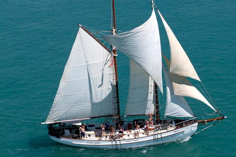 Whitehaven Beach Sailing And Snorkeling Cruise - Accommodation Ballina 5