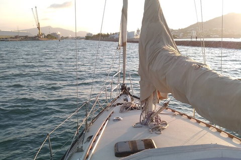 Townsville Small Group Early Morning Sailing Cruise Boat Tour Charter Hire - Accommodation Ballina 1