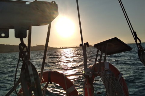 Townsville Private Hire Sunset Sail Sailing Cruise Boat Tour Charter Experience - Accommodation Ballina 4