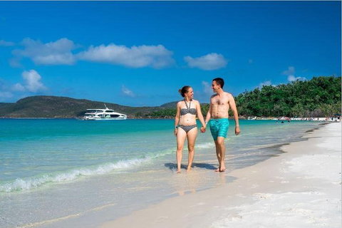 Whitehaven Beach Half-Day Cruises - Accommodation Ballina 3