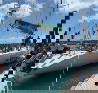 2-Night Whitsundays Sailing Cruise incl. Whitehaven Beach  Great Barrier Reef - Accommodation Ballina