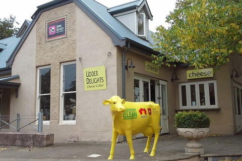 Adelaide Hills Regional / Hahndorf German Village Tour - Accommodation Ballina 2