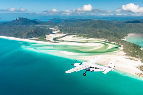 Scenic Flight - Great Barrier Reef, Heart Reef, Whitehaven Beach & Hill Inlet! - Accommodation Ballina 5