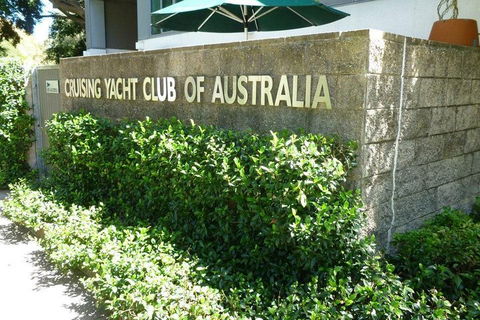 Private Essential Sydney Tour Including Lunch At The Cruising Yacht Club Of Australia - Accommodation Ballina 2