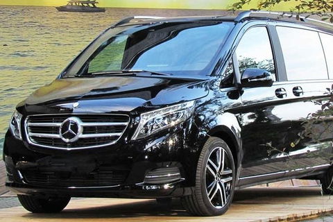 Yarra Valley Premium Tour Lunch And Sparkling Wine Tasting At Domaine Chandon - Accommodation Ballina 1