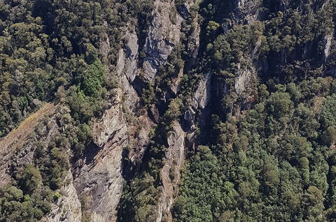 Leven Canyon Day Trip Including Wings Wildlife Park Or Gunns Plains Caves - Accommodation Ballina 0